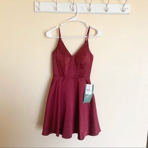 Wine color, v-neck homecoming/ prom dress